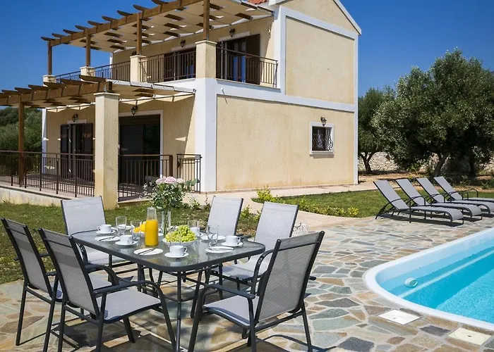 Karavias By Select * Trapezaki (Kefalonia)