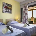 Vila Karavias By Select